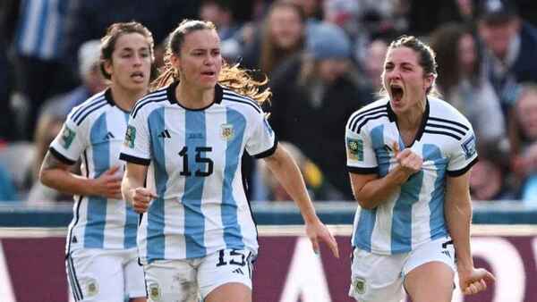 Argentina se recupera y rescata un empate a expensas de Sudáfrica