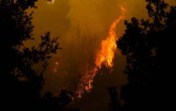 Piden a turistas que no viajen a Ibiza y Baleares debido a los incendios forestales