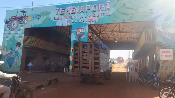 Bananeros, esperanzados en la construcción de “La Ruta de la Banana” - Nacionales - ABC Color