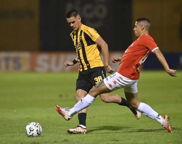 Guaraní vs. Nacional: El aurinegro no aprovechó y la academia se lleva un empate - Fútbol - ABC Color