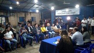 Efraín mantiene su convocatoria y crea confusión en el PLRA