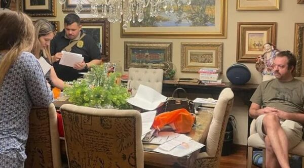 Por terrorismo financiero, también decretan prisión de Oleñik
