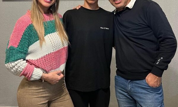 Primogénito de Pipino Cuevas y Alicia Ramírez cumple 15 años
