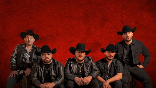 Hoy es la megafarra con el Grupo Frontera