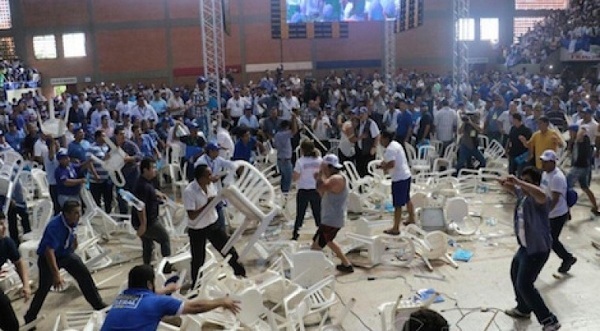 PLRA: Efraín Alegre y la crisis de la doble convocatoria
