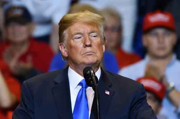 Juez desestima demanda de Trump contra CNN por difamación