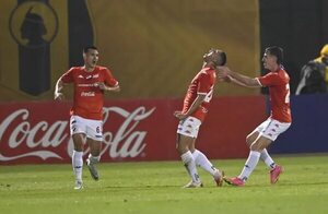 Jordan Santacruz destaca la entrega del equipo - Fútbol - ABC Color
