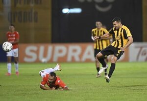 Gastón Gil Romero habla de sensaciones feas por no ganar en casa. - Fútbol - ABC Color