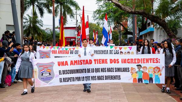 La "Parada Estudiantil" en imágenes - San Lorenzo Hoy