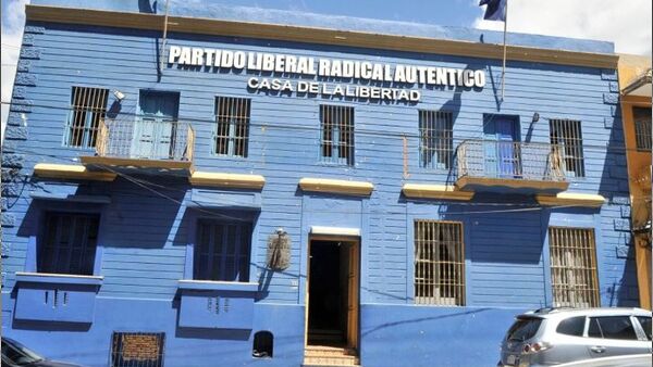 Afines al efrainismo buscarán crear la figura de un coordinador político en convención del PLRA