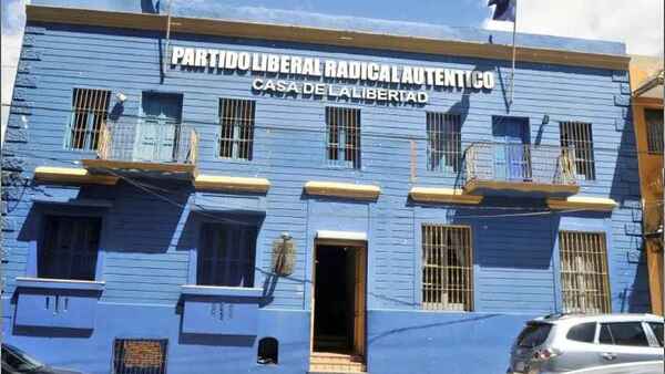 Efrainismo buscará crear la figura de un coordinador político en convención del PLRA