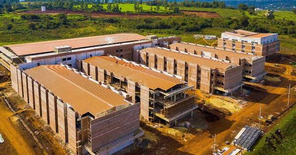 La Nación / Gran Hospital del Sur ya está con el techado