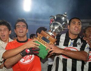 Versus / El recuerdo glorioso de Justo Villar por el aniversario de Libertad