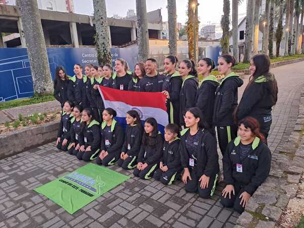 Diario HOY | Bailarinas paraguayas se destacan en el mayor festival de danza del mundo