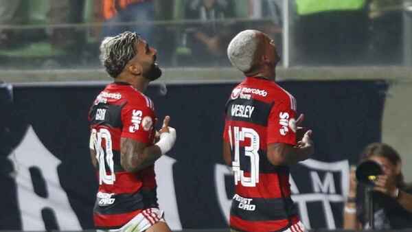 Flamengo vence en medio de un escándalo y avisa a Olimpia