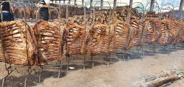 Masiva concurrencia en el Fiesta de la Costilla - La Clave