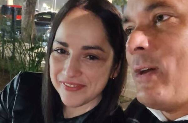 [VIDEO] Arquero y su esposa se "declaran" solteros y amigos