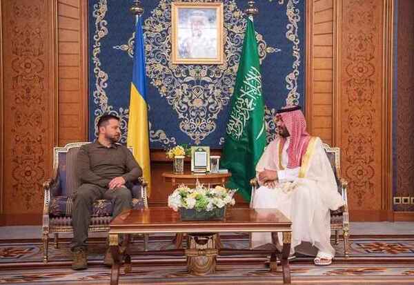 Arabia Saudí confirma conversaciones de paz con Ucrania