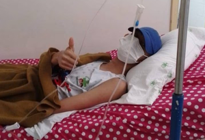 Un padre clama por ayuda para su hijo con cáncer: “No nos queda nada de valor ni para vender” - Noticiero Paraguay
