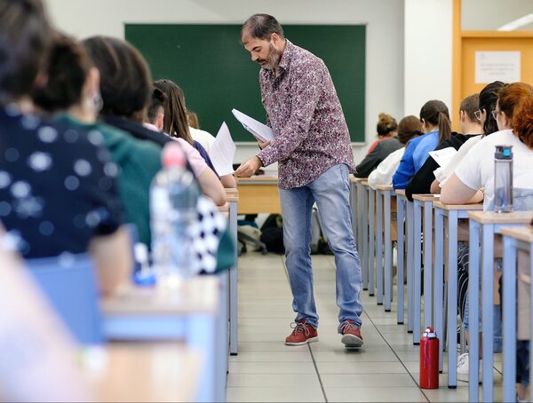 ¿Cómo se asegura el CONES de la autenticidad de los títulos universitarios? · Radio Monumental 1080 AM