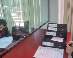 Diario HOY | Cartes presenta denuncia por persecución política