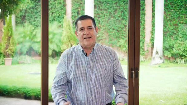 Horacio Cartes presentó ante Fiscalía una denuncia por “persecución política” | 1000 Noticias