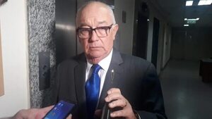 Condenan a exministro Bajac a tres años por pedido de coima de US$ 50.000 - Nacionales - ABC Color