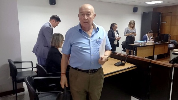 Condenan a Bajac tres años de cárcel por pedido de coima - Noticias Paraguay