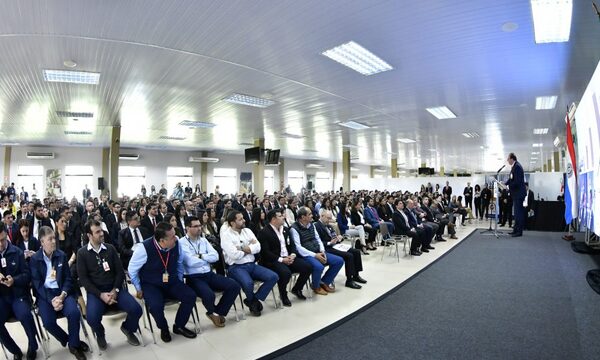 Itaipu incorpora oficialmente a 187 nuevos funcionarios