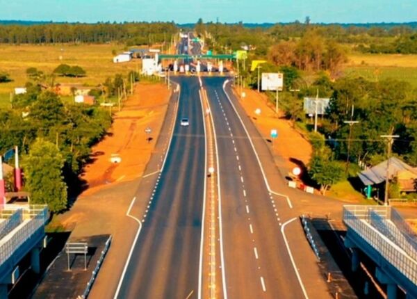 Sorpresivo aumento del peaje en la estación de Ypacaraí - trece