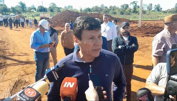 EL DIPUTADO WALTER HARMS SE COMPROMETIÓ A GARANTIZAR EL EQUIPAMIENTO DEL GRAN HOSPITAL DEL SUR