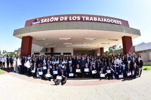 Diario HOY | Tras cuestionado concurso, dan la bienvenida a casi 200 nuevos funcionarios de Itaipú