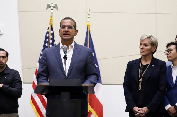 Titular de Energía de EE.UU. anuncia más de 450 millones de dólares para energía solar en Puerto Rico - MarketData