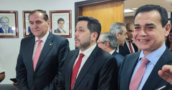 La Nación / Diputados crean comisión para abordar retención de buques en la hidrovía