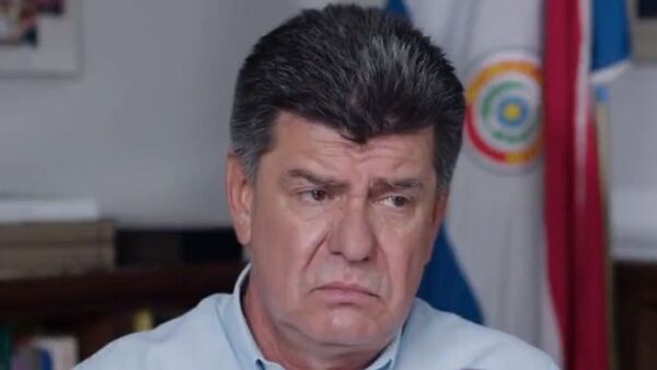 Piden renuncia de Efraín Alegre en el PLRA