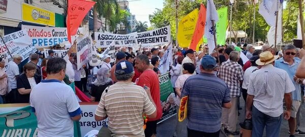 Pensiones: Preocupa superpoder que recaerá en el superintendente - Economía - ABC Color
