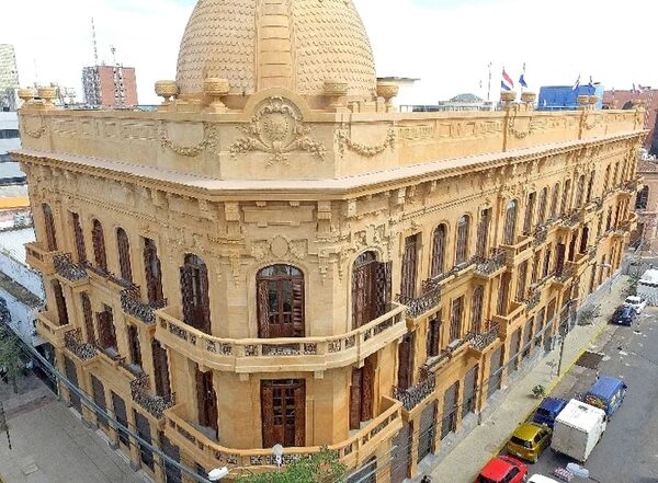 Hacienda no transfiere dinero a nueve intendentes que no rinden cuentas - Política - ABC Color