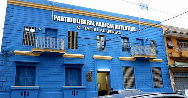 La Nación / Lejos de ser una opción de cambio