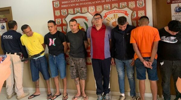 Detienen a banda que habría asaltado y quemado camión transportador en Canindeyú - Noticiero Paraguay