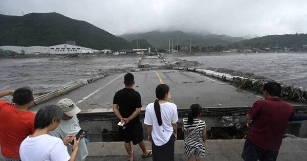 La Nación / Tras el tifón Doksuri, tormentas causan 20 muertos y destrozos en China