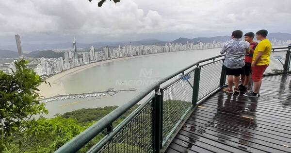 La Nación / Brasil recibió 233.000 turistas paraguayos en el primer semestre