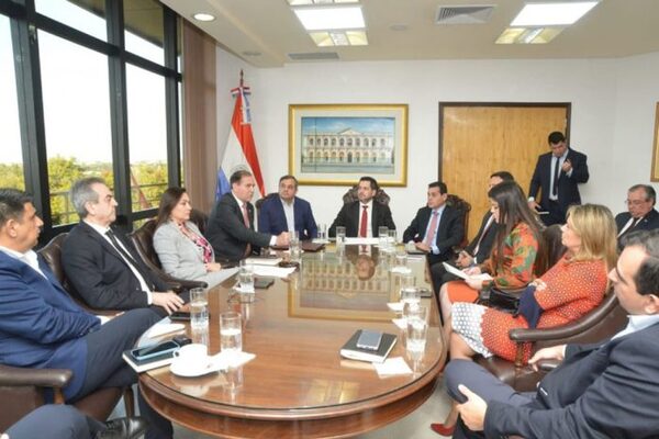 Hidrovía: acuerdan proyecto para exigir cumplimiento del derecho internacional - El Independiente