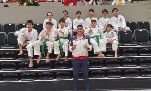 Franqueños se lucen en torneo de taekwondo