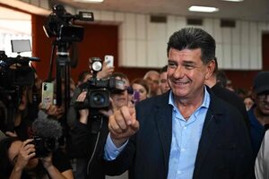 PLRA: convención será en el Rowing Club y buscarán apartar a Efraín Alegre, aseguran - Política - ABC Color