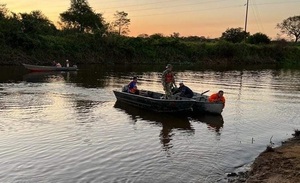 Diario HOY | Padre e hijo mueren ahogados tras hundimiento de su lancha en Limpio