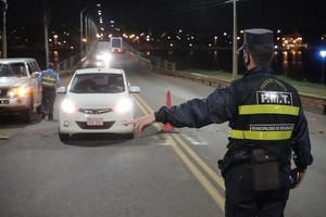 Diario HOY | "Activista antibarrera" fue detenido por agentes de la PMT