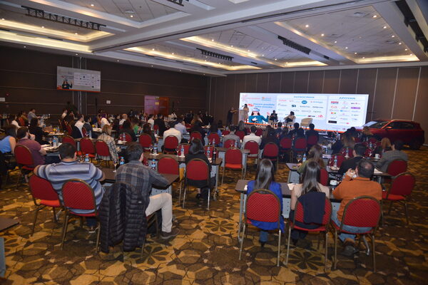 CXInnovationDay: llevando la experiencia del cliente y la innovaci贸n al mundo de los negocios - Revista PLUS