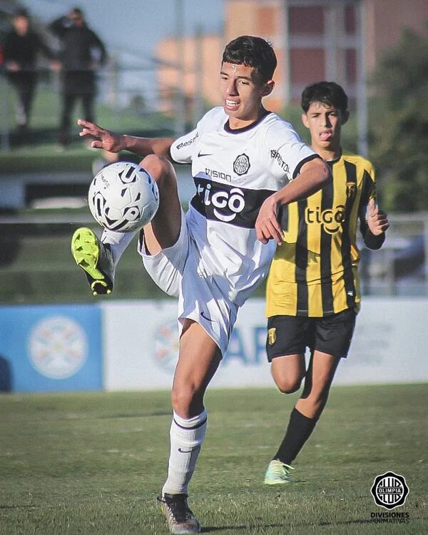 Sub 14: Olimpia sigue alejándose de sus escoltas - Fútbol - ABC Color