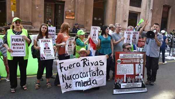 JEM: “Renuncia de Hernán Rivas es una victoria ciudadana”, celebra activista