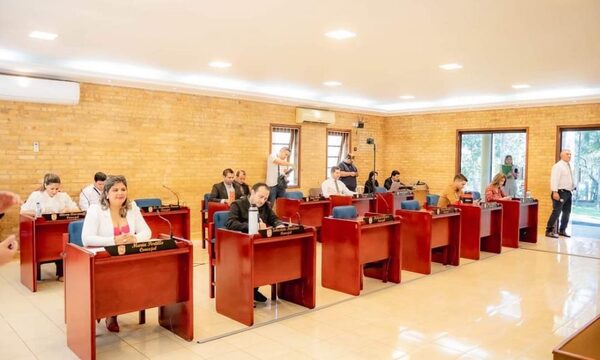 Concejales lacayos de Prieto “juegan” con pedido de intervención, creyendo que lo burlarán siempre